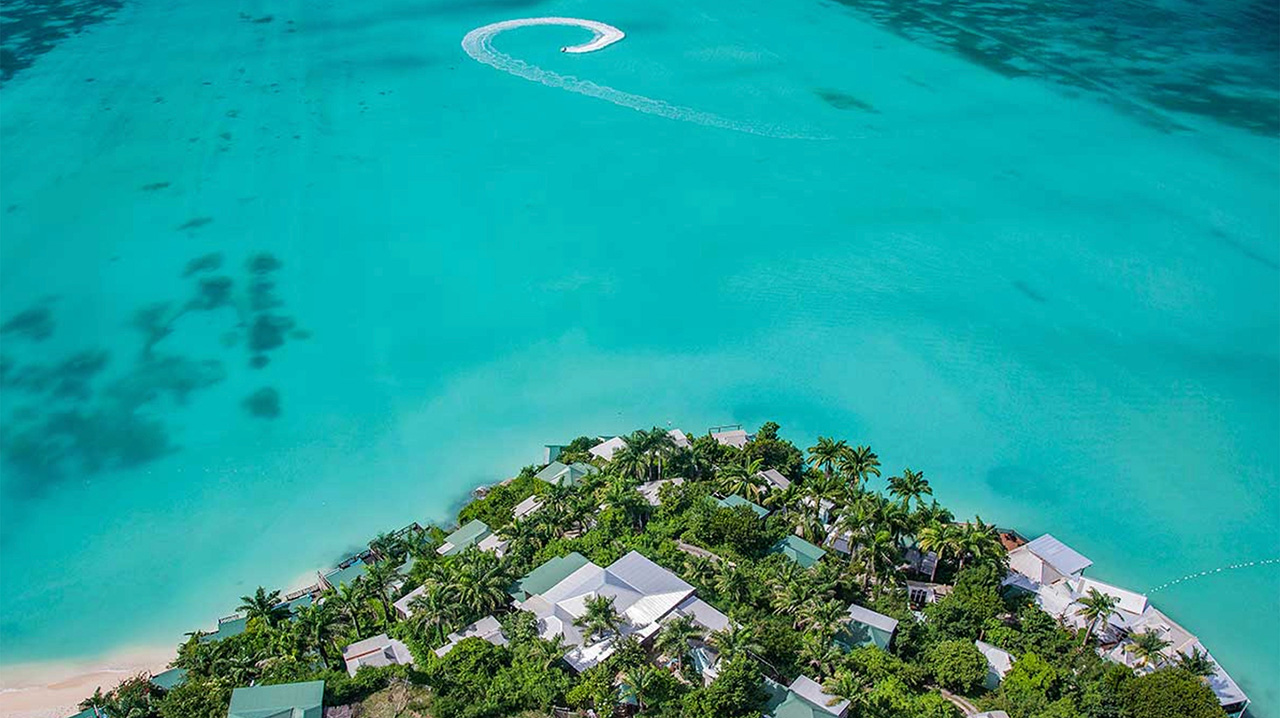 cocos-slideshow-desktop-poster